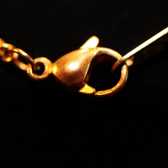 Gold Plated Tear Pendant (GN0000) - Picture 4 of 9